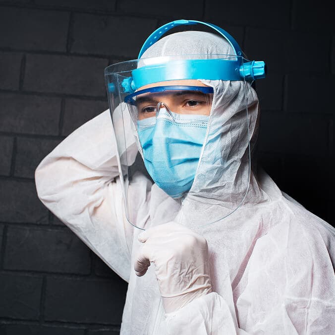 Tại Sao Doanh Nghiệp Của Bạn Nên Đầu Tư Vào Thiết Bị Bảo Hộ Lao Động Chất Lượng Cao?